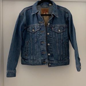 NWT Levi’s Ex-boyfriend trucker jacket M